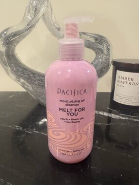 Pacifica Melt For You Moisturizing Oil Cleanser - Pink